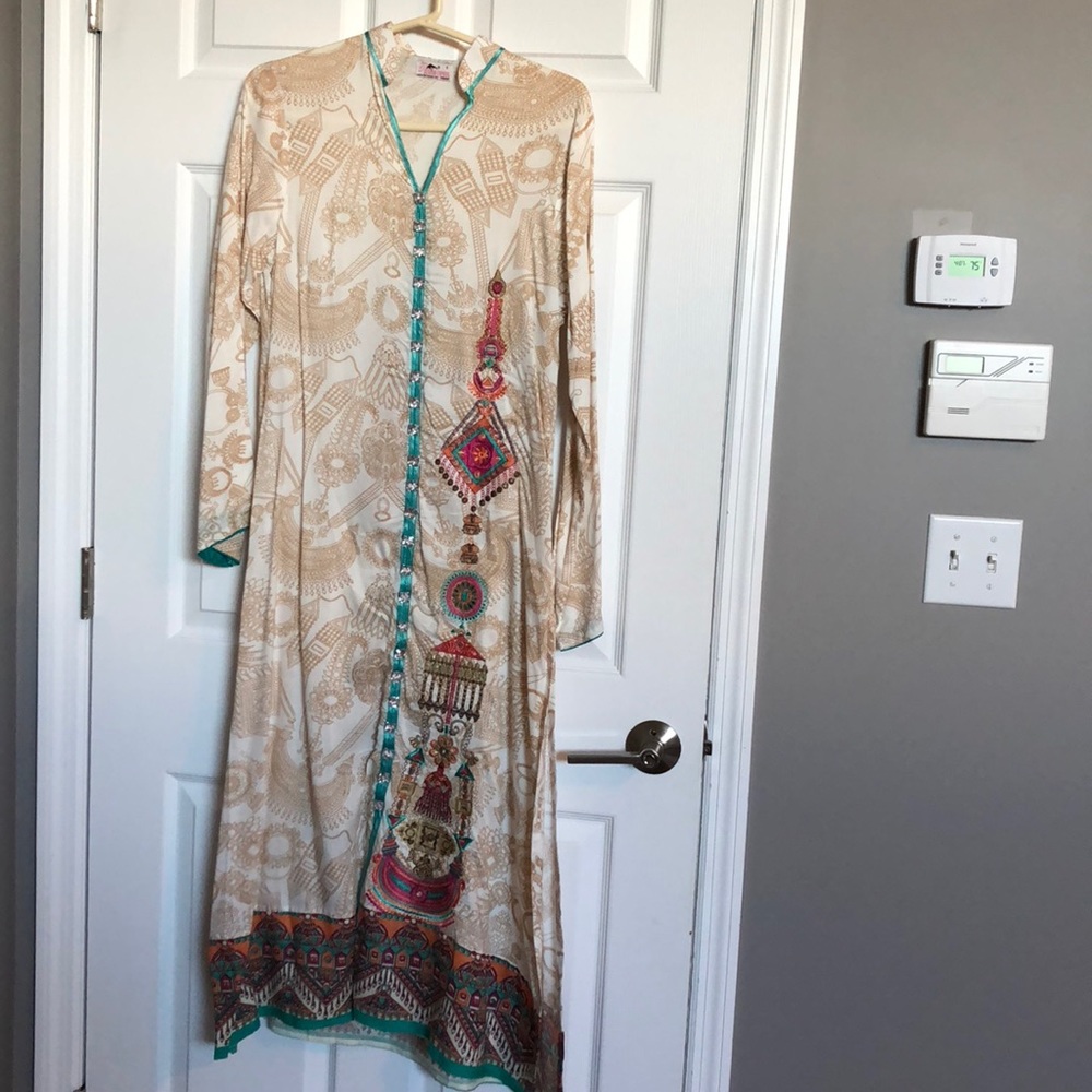 Pakistani/Indian 3 piece Shalwar Kameez